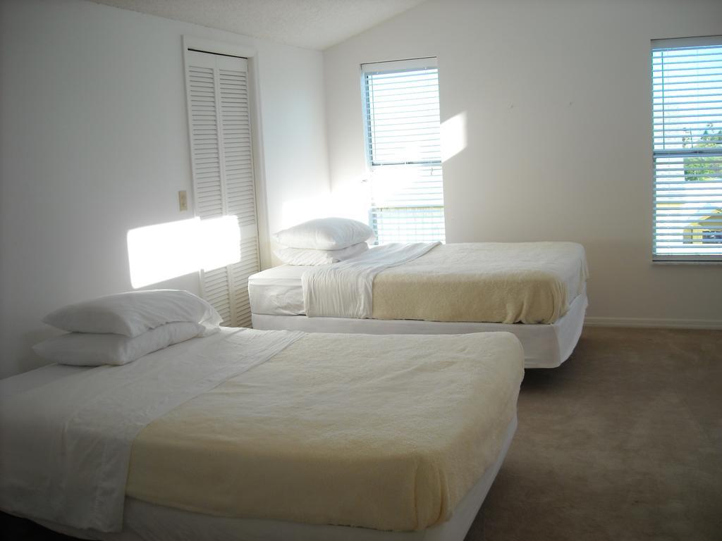 3000 Sq Ft Beach And Bay Condo St. Pete Beach Bagian luar foto