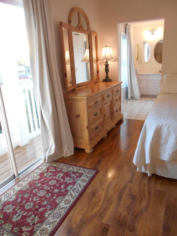 3000 Sq Ft Beach And Bay Condo St. Pete Beach Bagian luar foto
