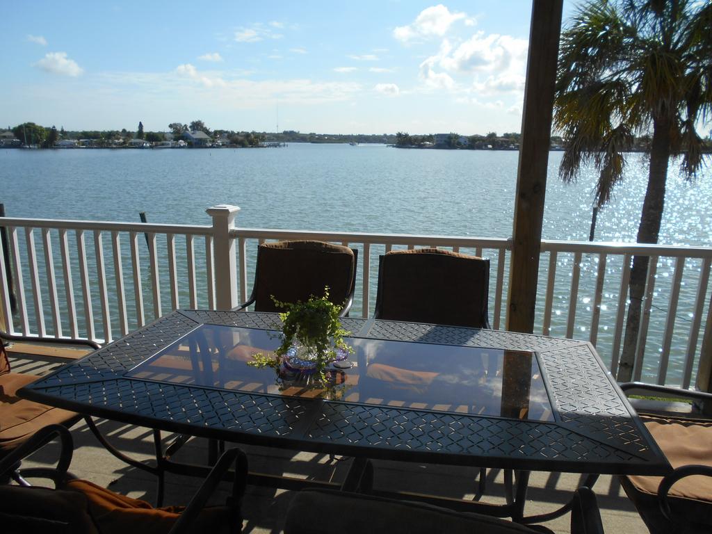 3000 Sq Ft Beach And Bay Condo St. Pete Beach Bagian luar foto