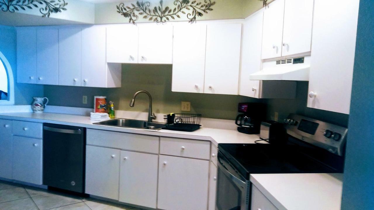 3000 Sq Ft Beach And Bay Condo St. Pete Beach Bagian luar foto