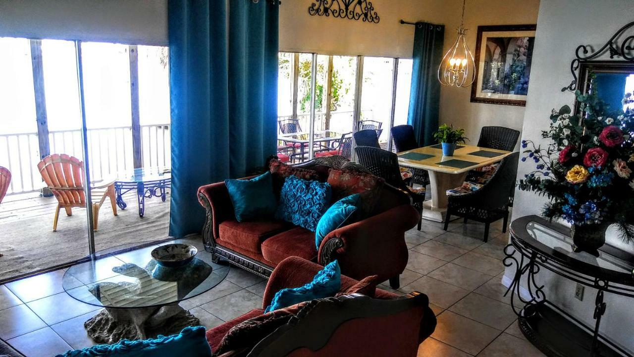 3000 Sq Ft Beach And Bay Condo St. Pete Beach Bagian luar foto
