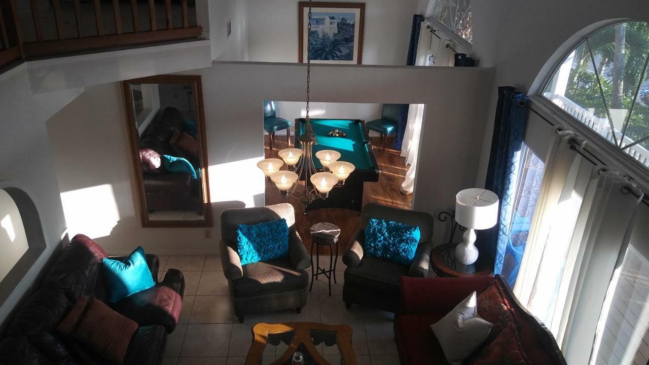3000 Sq Ft Beach And Bay Condo St. Pete Beach Bagian luar foto