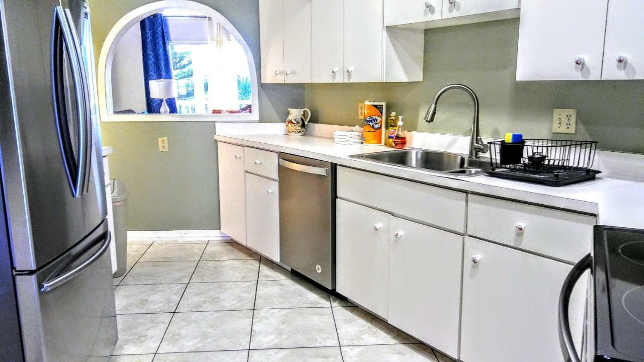 3000 Sq Ft Beach And Bay Condo St. Pete Beach Bagian luar foto